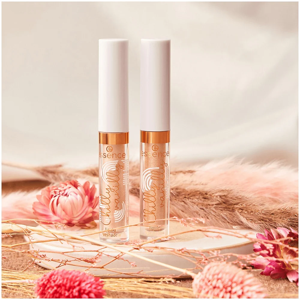 Essence Chilly Vanilly Liquid Eyeshadow 02 Vanilla Vibes Only! - Image 4