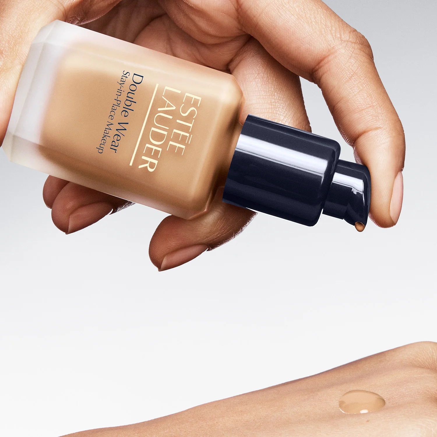 ESTEE LAUDER Double Wear Stay-In-Place Longwear 1W1 Bone - Image 3