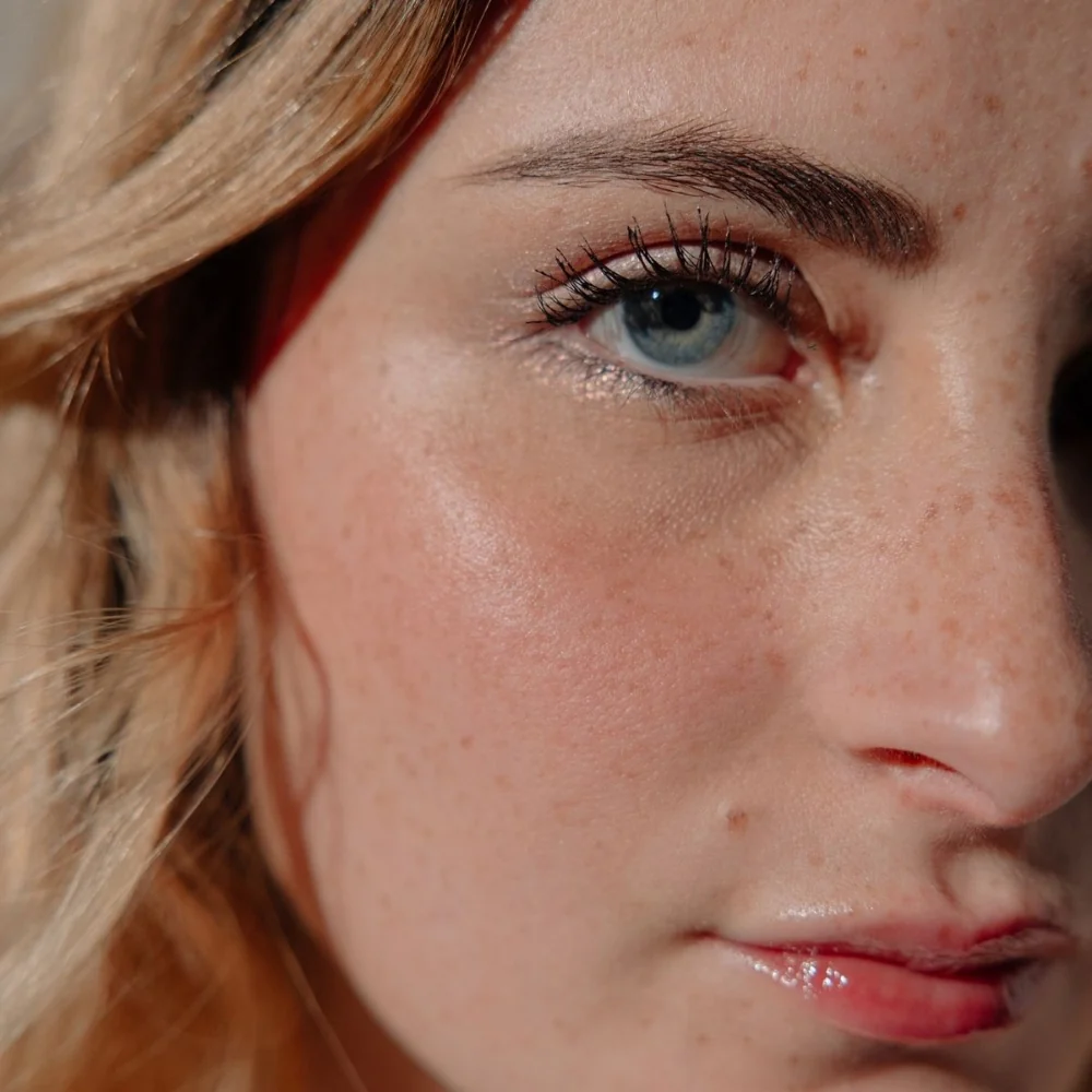 Blonde Sister Gloweye Eyeshadow 04 Rose Quarze - Image 3