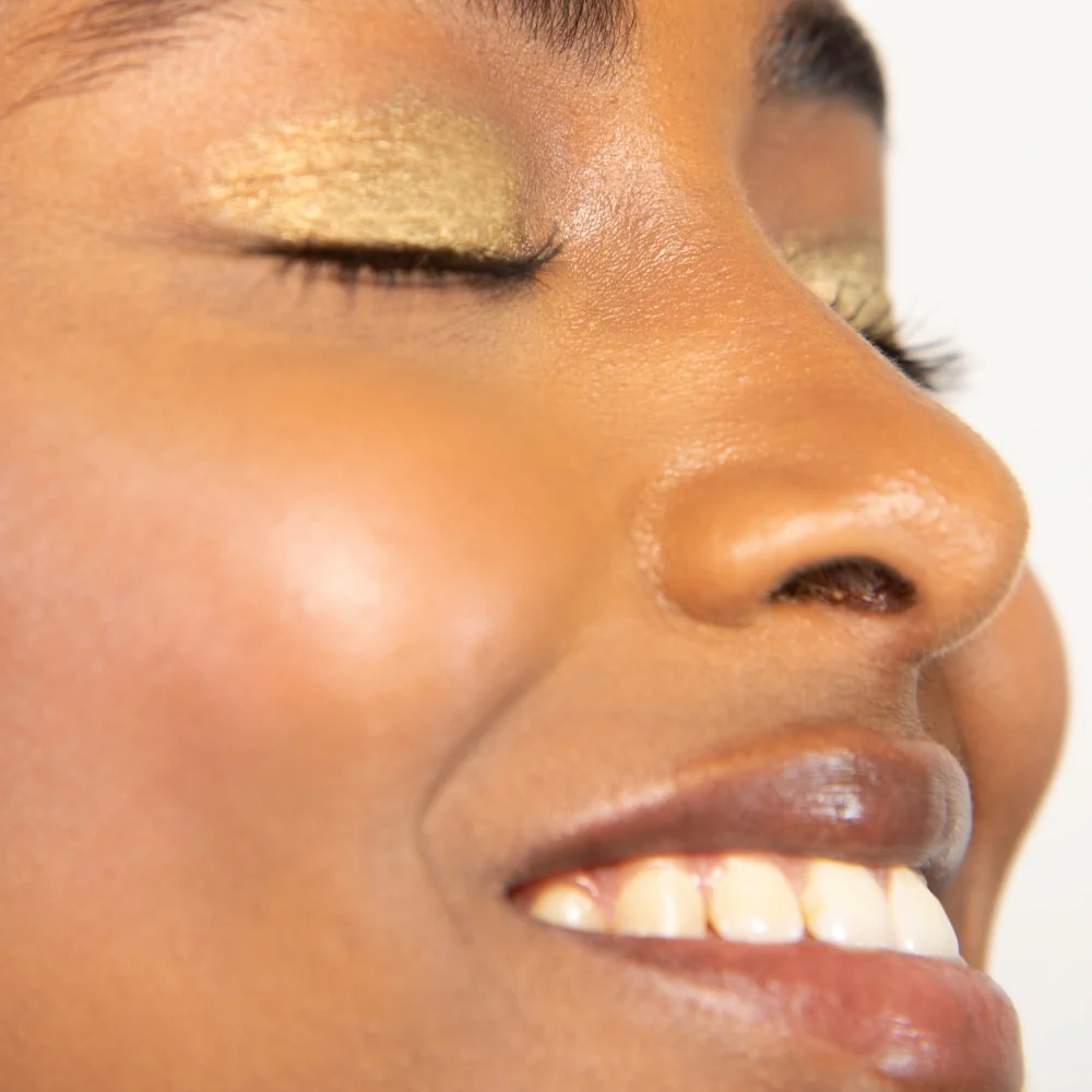 Blonde Sister Gloweye Eyeshadow 08 Precious Green - Image 5