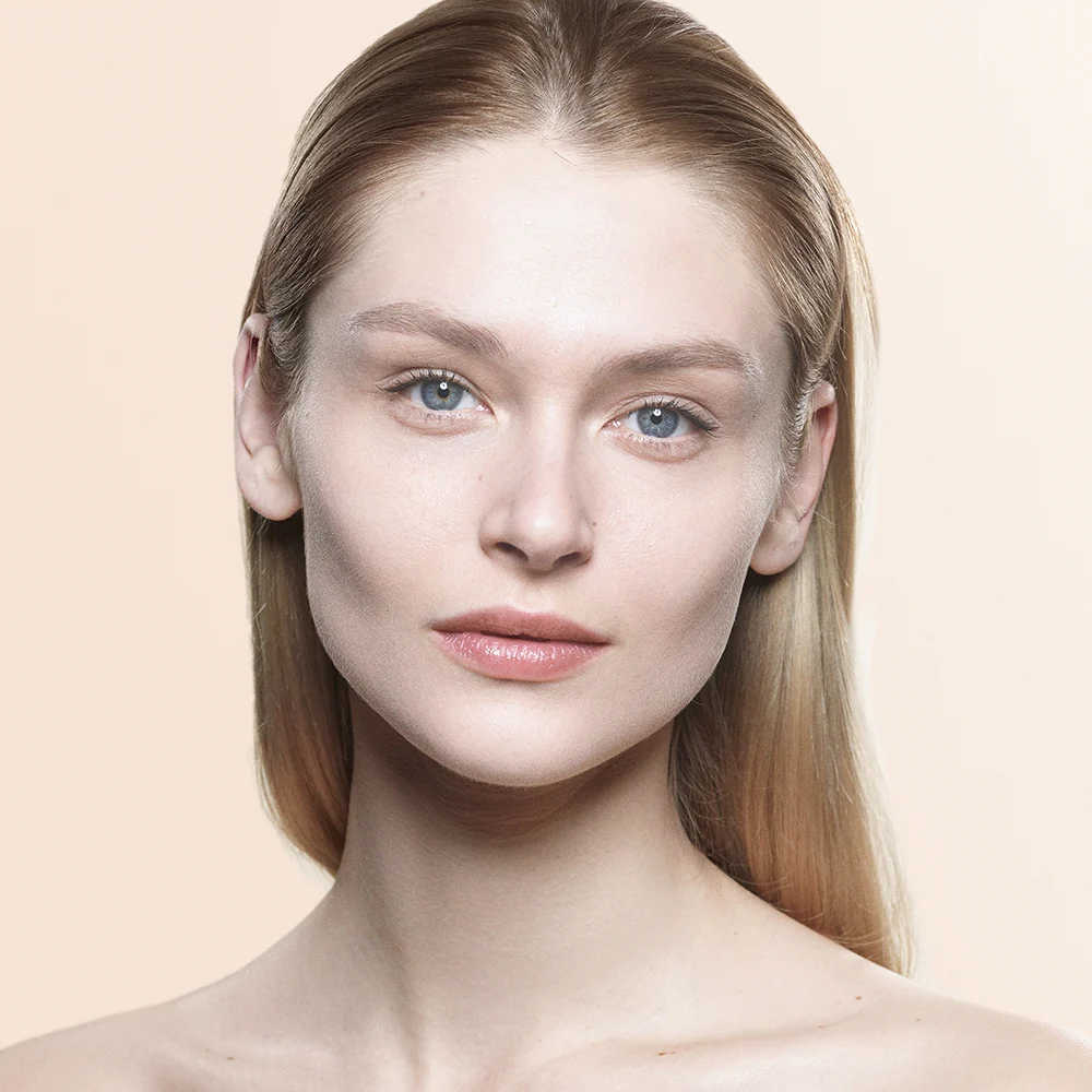 Armani Luminous Silk Foundation 03 - Image 5