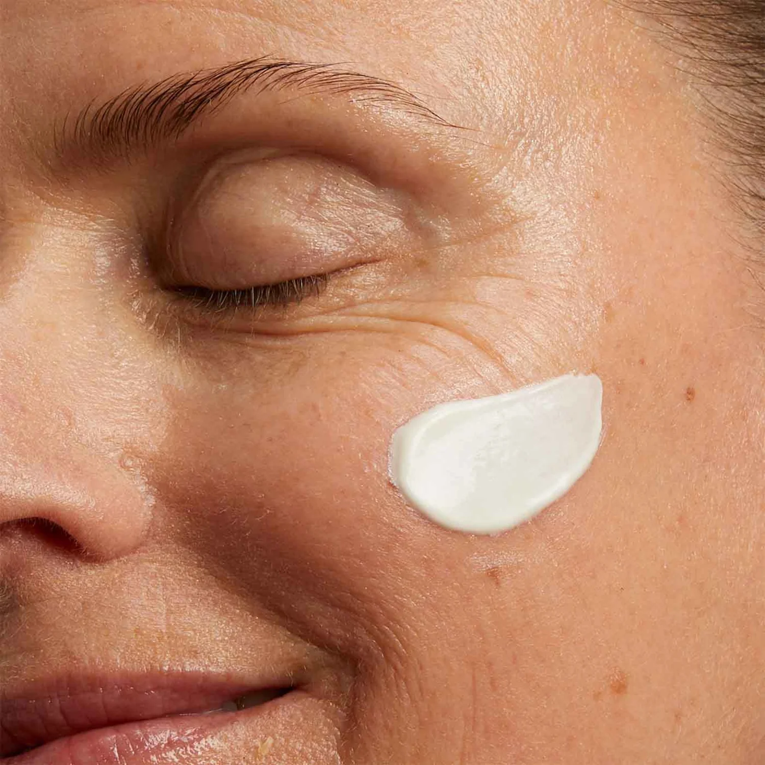 Clarins Nutri-Lumière Spf15 50 ml - Image 4