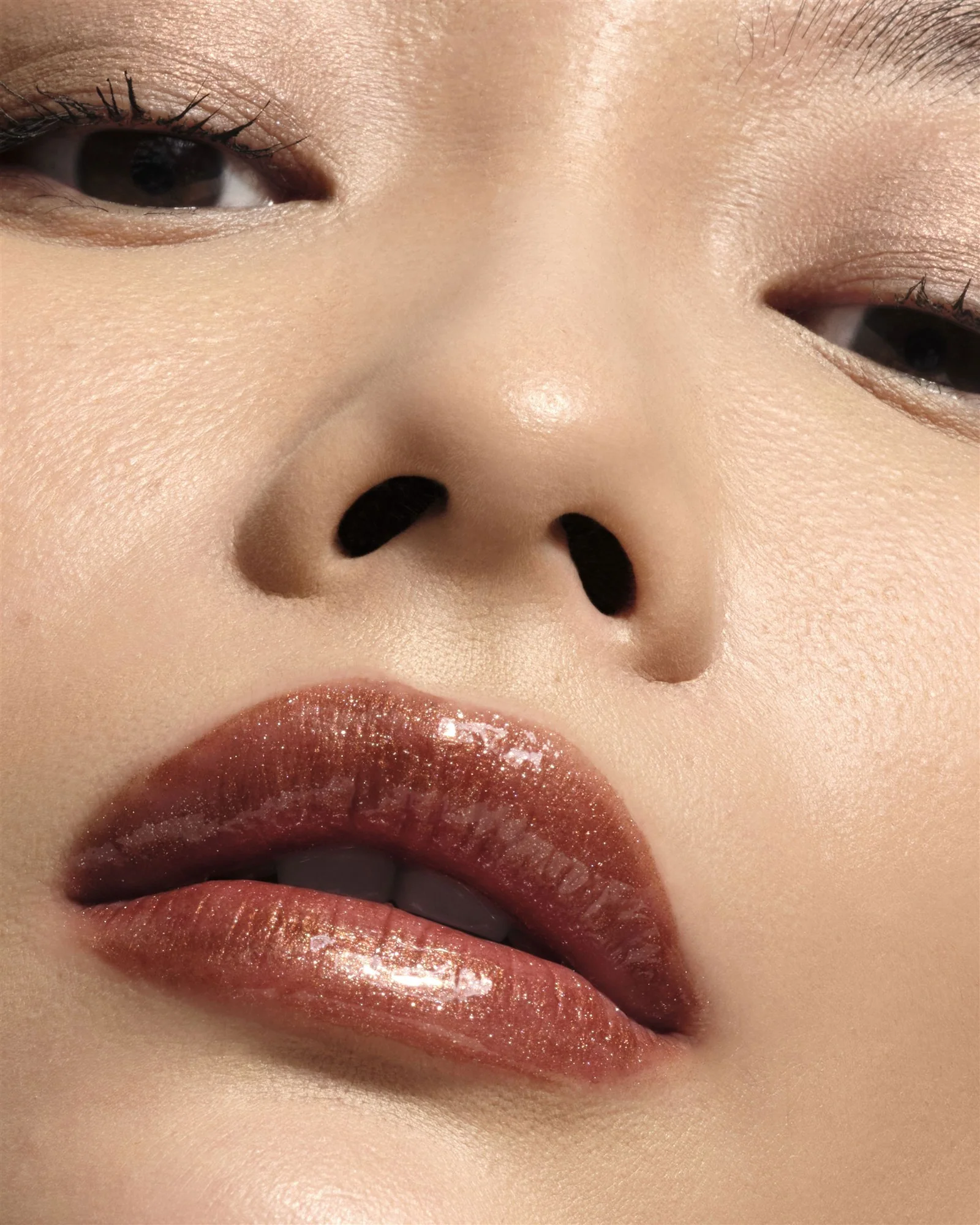 Armani Prisma Glass Icy Plumper 6 Iced Latte - Image 3