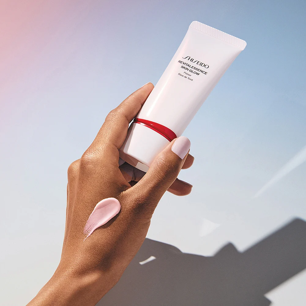 Shiseido Revitalessence Skin Glow Primer SPF25 - Image 2