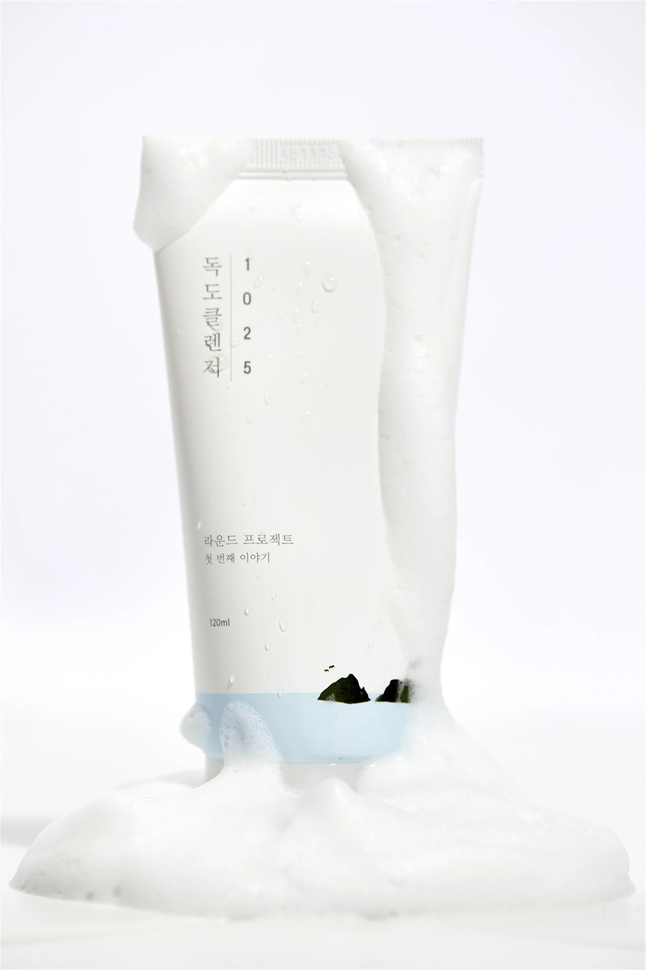 ROUNDLAB 1025 Dokdo Cleanser  150 ml - Image 2
