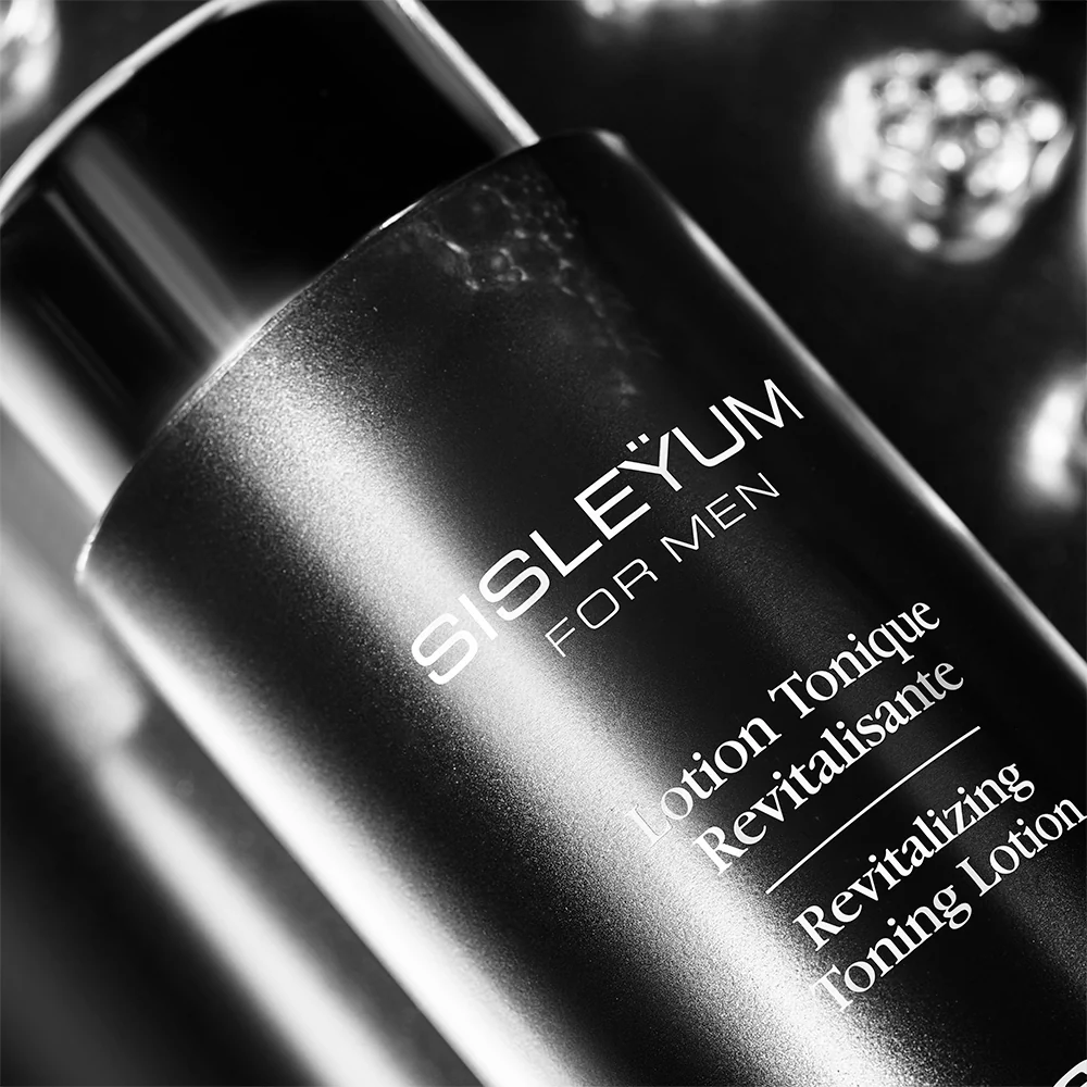 Sisley Sisleÿum For Men Lotion Tonique Revitalisante 150 ml - Image 3
