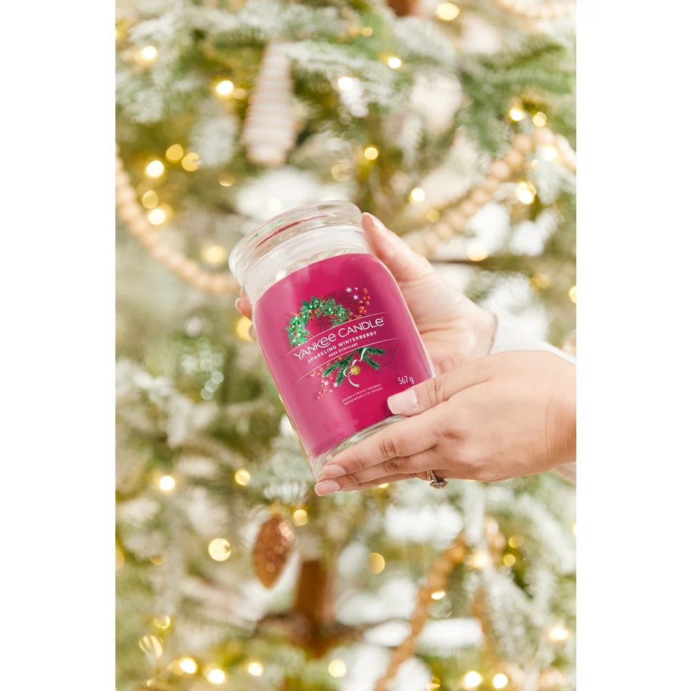 Yankee Candle Sparkling Winterberry Grande ing Winterberry - Image 3