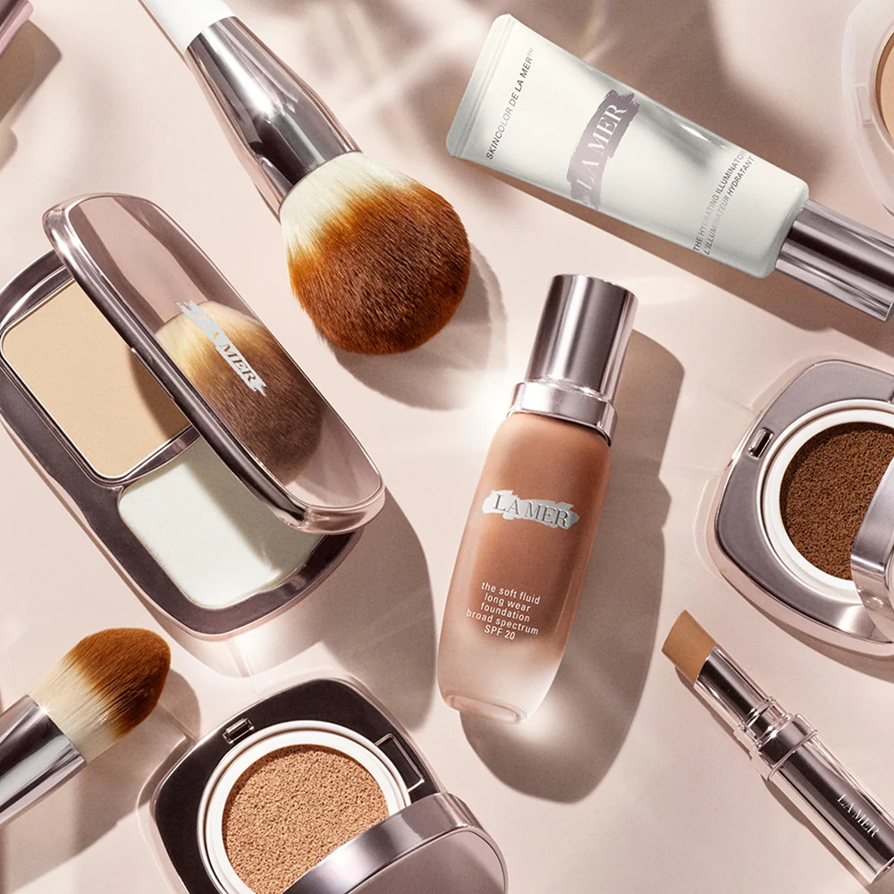 La Mer The Powder Brush - Image 3